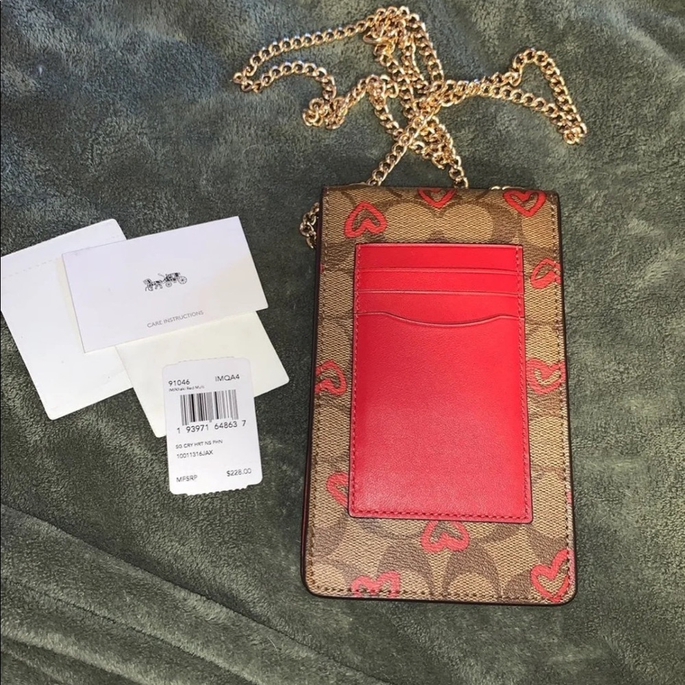 New Signature Coach hearts bag - Picture 3 of 8